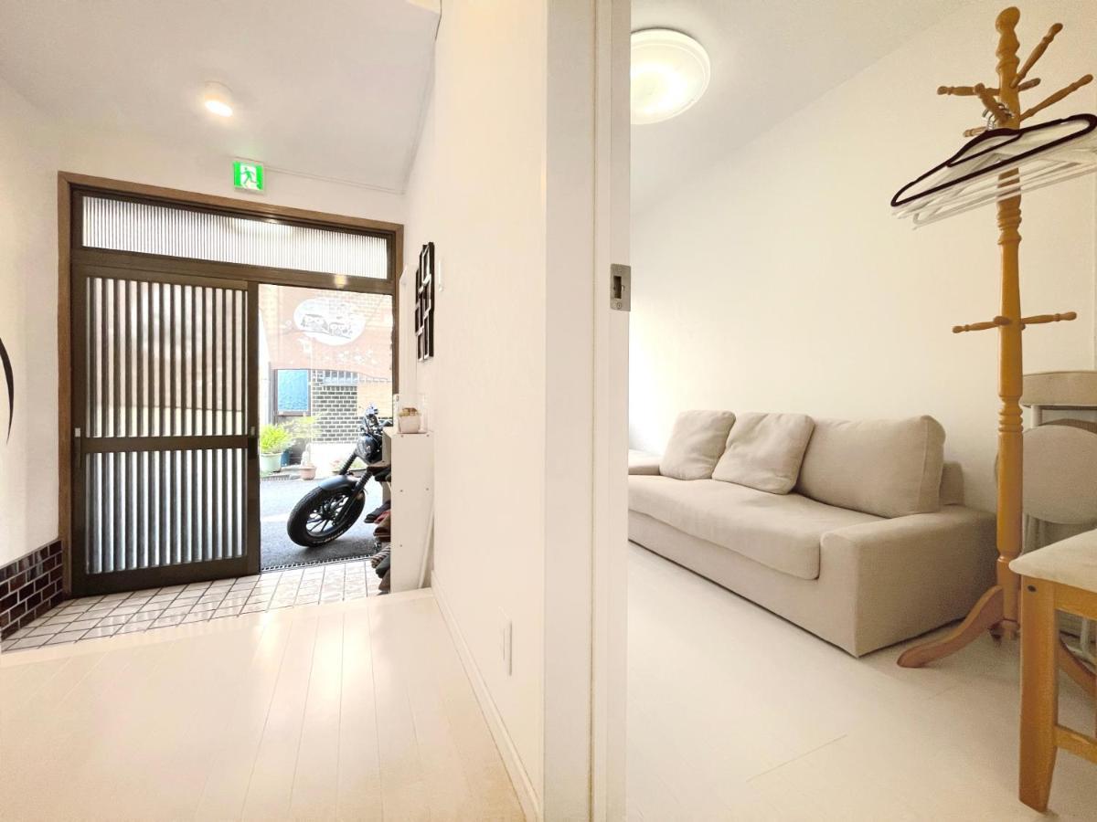 Guesthouse中道 Oszaka Kültér fotó